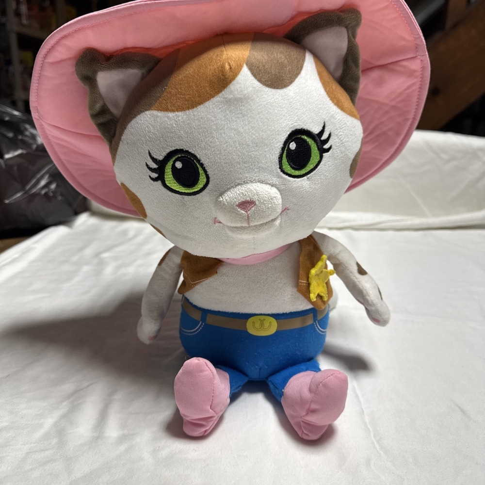 Disney Junior Sherrif Callie Wild West Callie oke Sing Along Plush Doll 13"